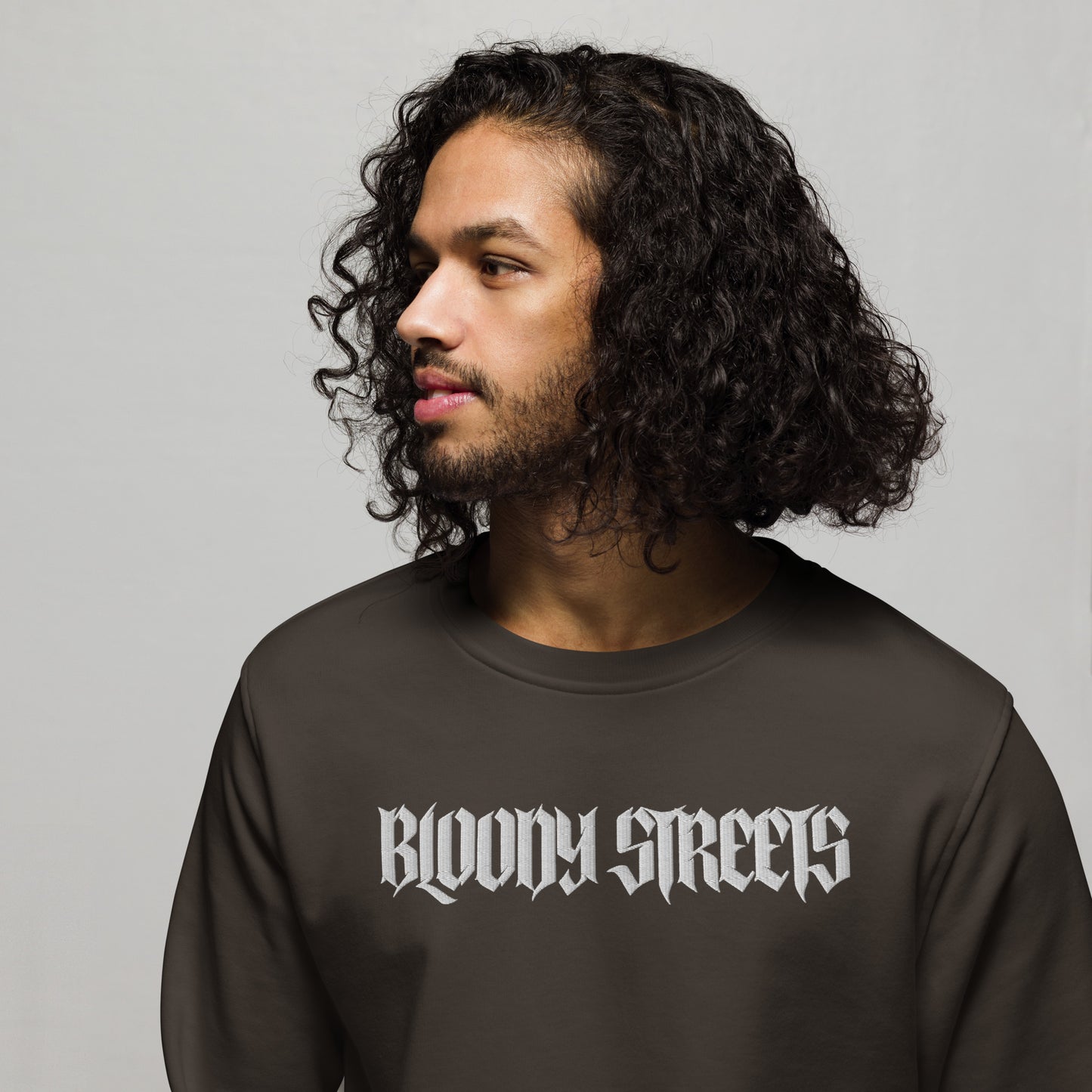 BLOODY STREETS "CLASSIC" STREETWEAR UNISEX BIO PULLI - Premium Streetwear von BLOODY STREETS - jetzt nur 66 €! shoppe jetzt auf BLOODY STREETS