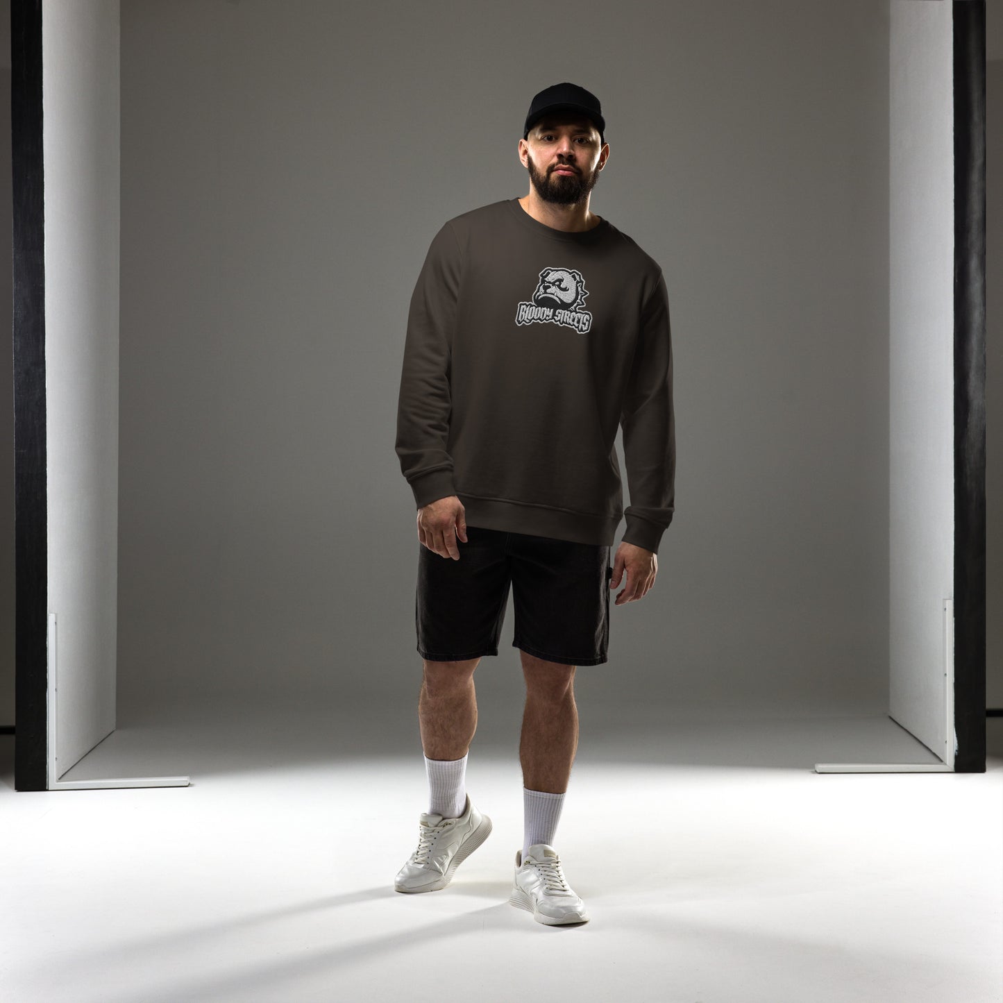 BLOODY STREETS - "BULL DOG" STREETWEAR BIO UNI SEX PULLI - Premium Streetwear von BLOODY STREETS - jetzt nur 119 €! shoppe jetzt auf BLOODY STREETS