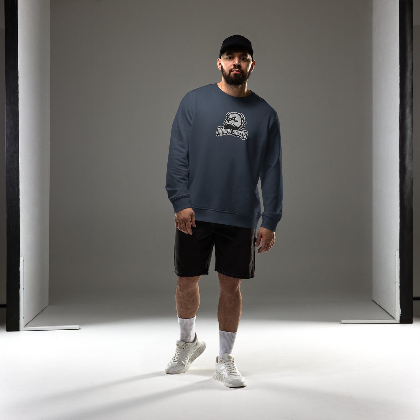 BLOODY STREETS - "BULL DOG" STREETWEAR BIO UNI SEX PULLI - Premium Streetwear von BLOODY STREETS - jetzt nur 119 €! shoppe jetzt auf BLOODY STREETS