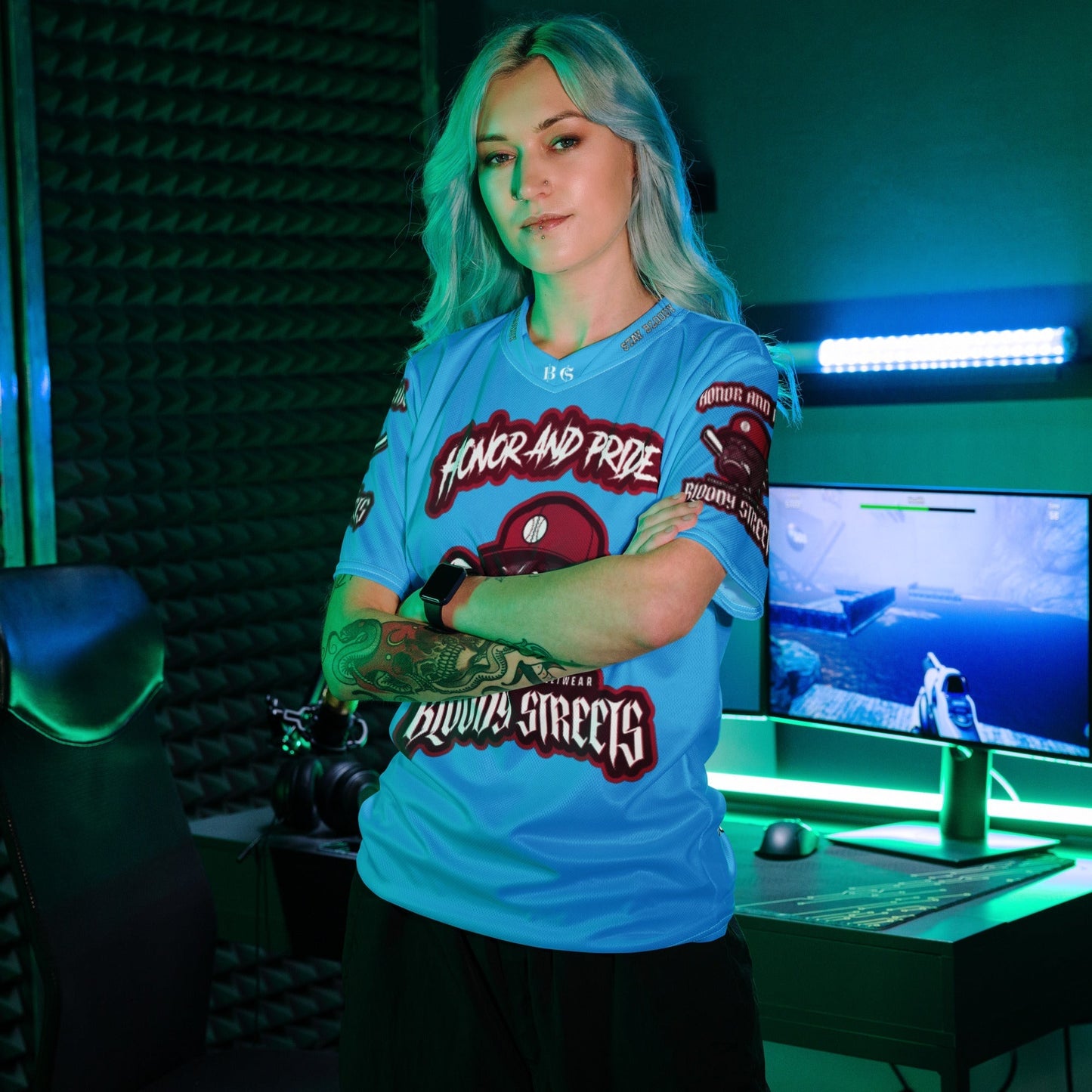 Honor and Pride Shirt Blue Recyceltes -Trikot - BLOODY-STREETS.DE Streetwear Herren und Damen Hoodies, T-Shirts, Pullis