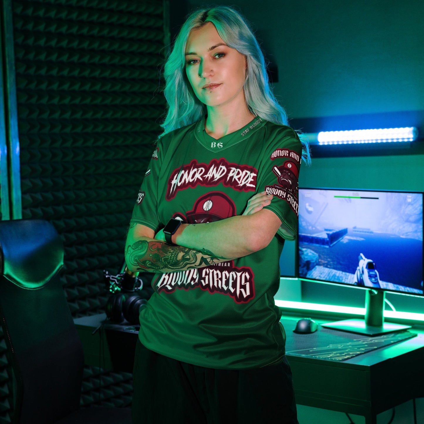 Honor and Pride Shirt Green Recyceltes -Trikot - BLOODY-STREETS.DE Streetwear Herren und Damen Hoodies, T-Shirts, Pullis