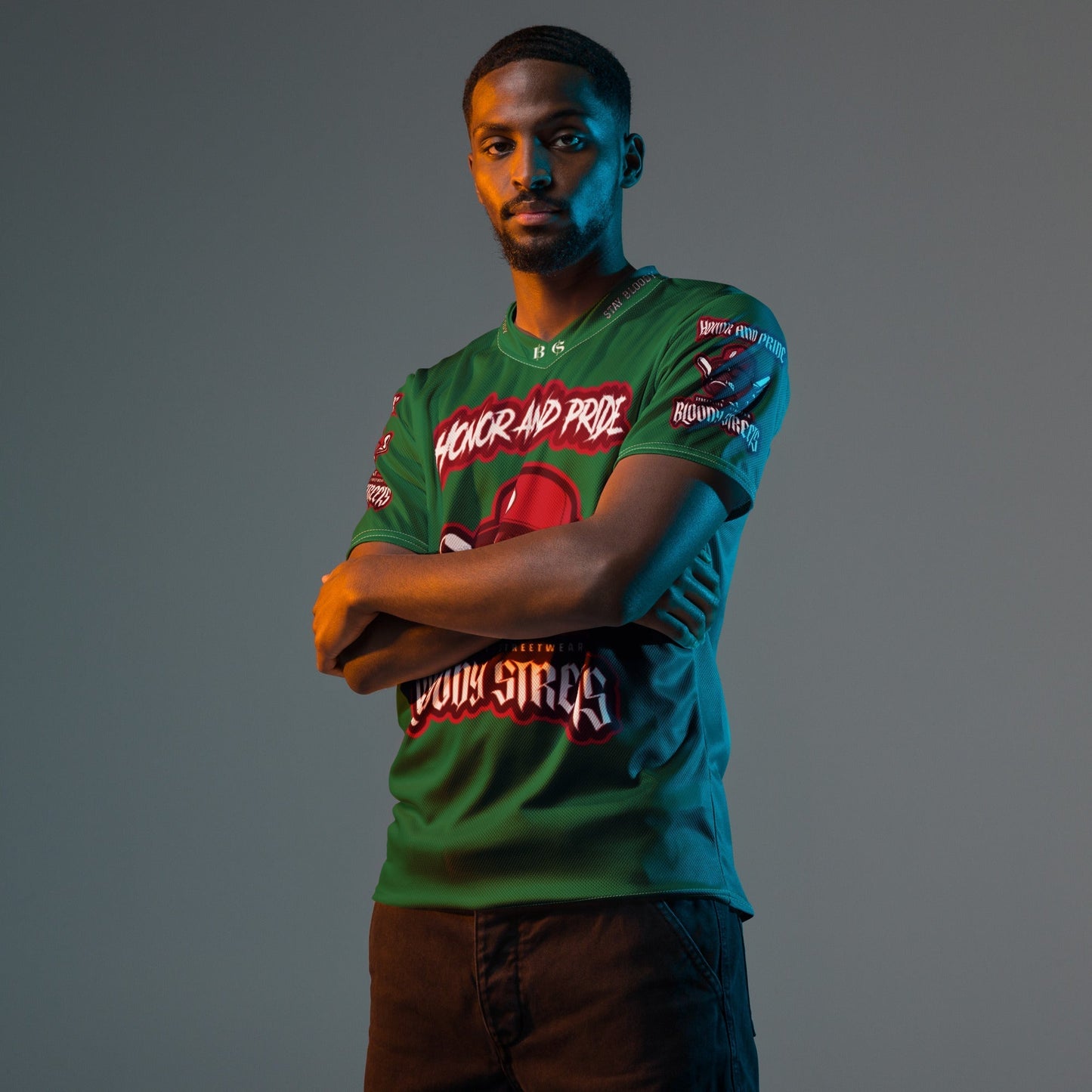Honor and Pride Shirt Green Recyceltes -Trikot - BLOODY-STREETS.DE Streetwear Herren und Damen Hoodies, T-Shirts, Pullis