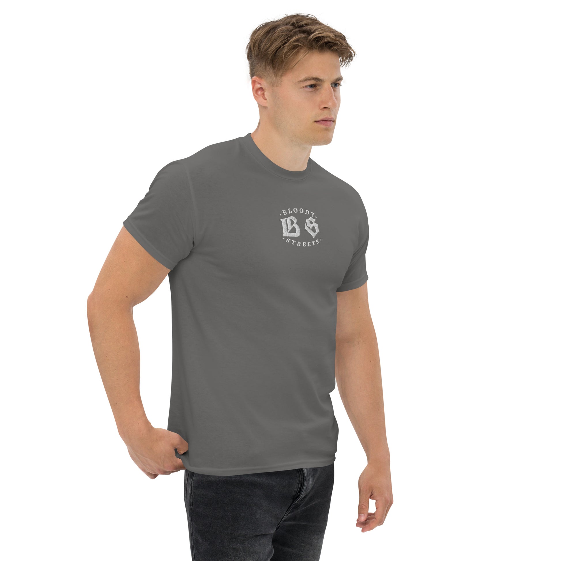 Klassisches Herren Streetwear T-Shirt "BLOODY STREETS" - BLOODY-STREETS.DE Streetwear Herren und Damen Hoodies, T-Shirts, Pullis