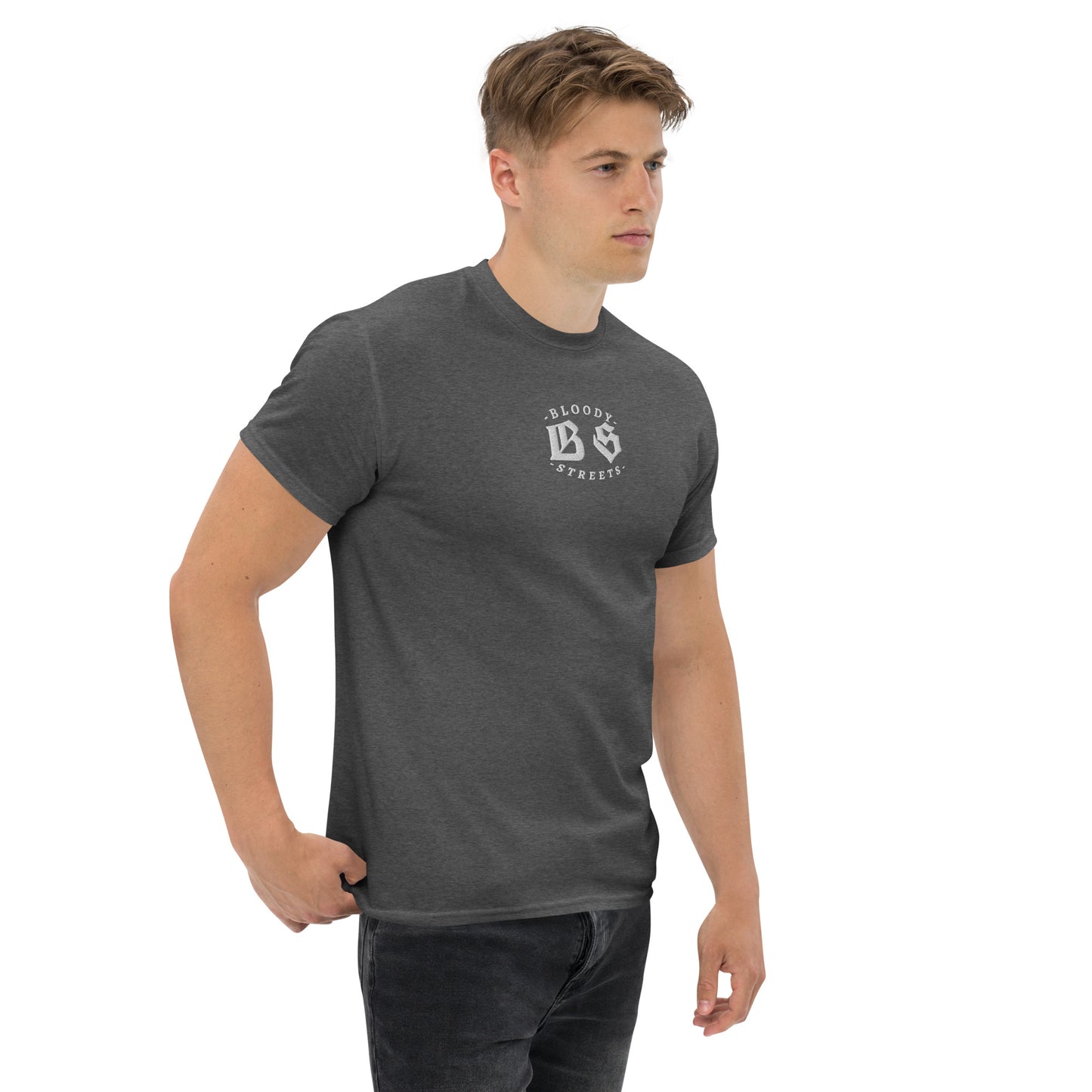 Klassisches Herren Streetwear T-Shirt "BLOODY STREETS" - BLOODY-STREETS.DE Streetwear Herren und Damen Hoodies, T-Shirts, Pullis