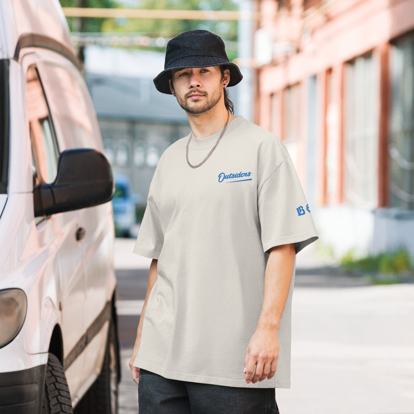 Oversized Streetwear T-Shirt BS - OUTSIDERS Stickerei mit verwaschenem Look - BLOODY - STREETS.DE Streetwear Herren und Damen Hoodies, T-Shirts, Pullis