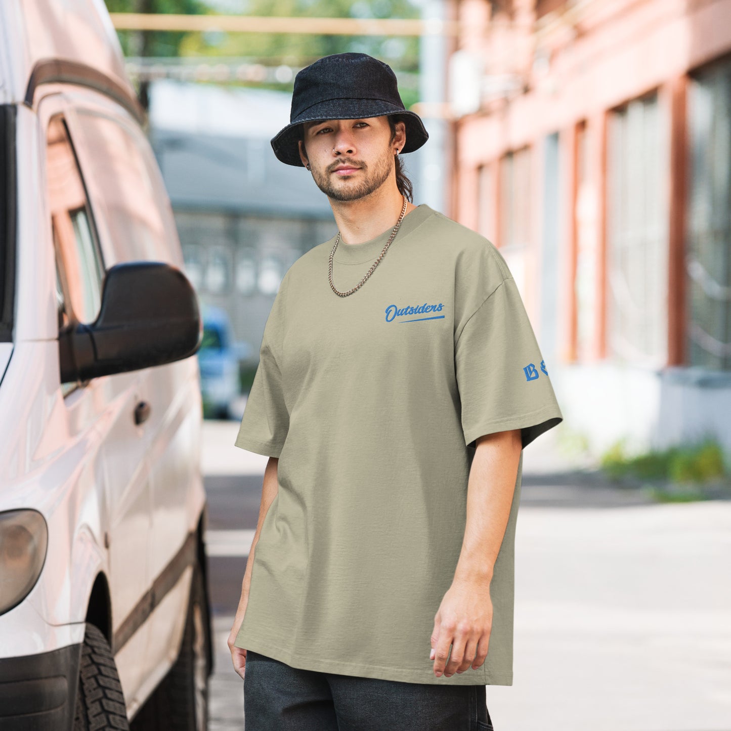 Oversized Streetwear T-Shirt BS - OUTSIDERS Stickerei mit verwaschenem Look - BLOODY - STREETS.DE Streetwear Herren und Damen Hoodies, T-Shirts, Pullis