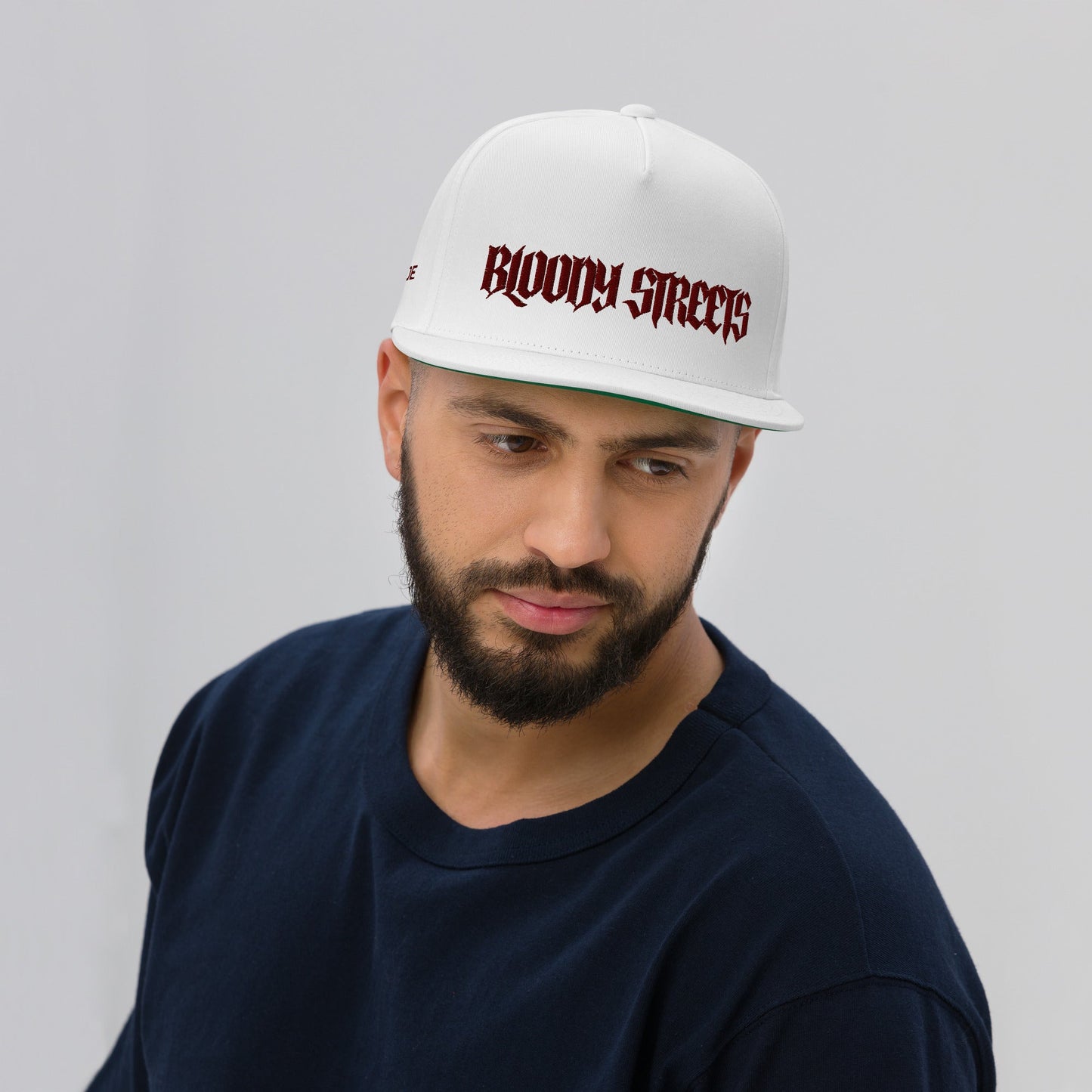 Bloody Streets Crew Flat Bill WHITE - BLOODY-STREETS.DE Streetwear Herren und Damen Hoodies, T-Shirts, Pullis