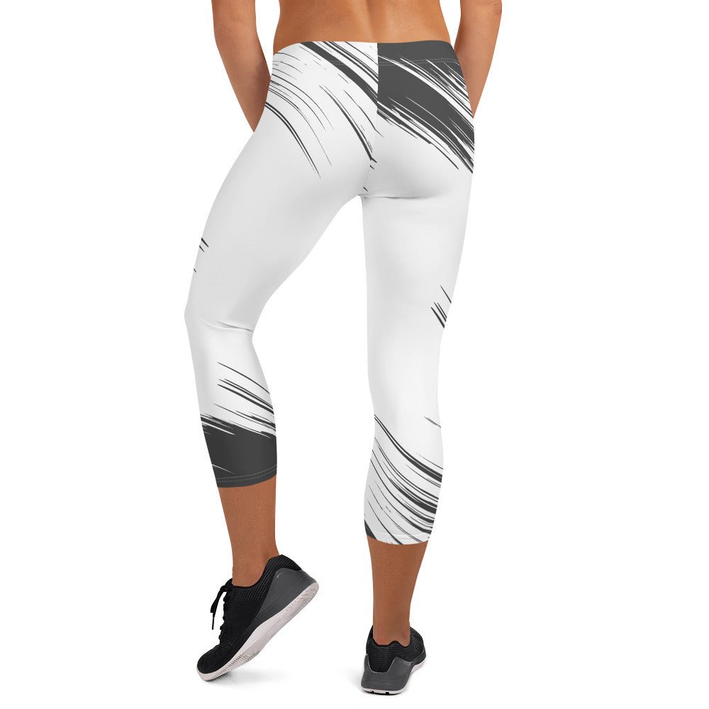 Capri Leggings - TRENDY BLACK AND WHITE - BLOODY-STREETS.DE Streetwear Herren und Damen Hoodies, T-Shirts, Pullis